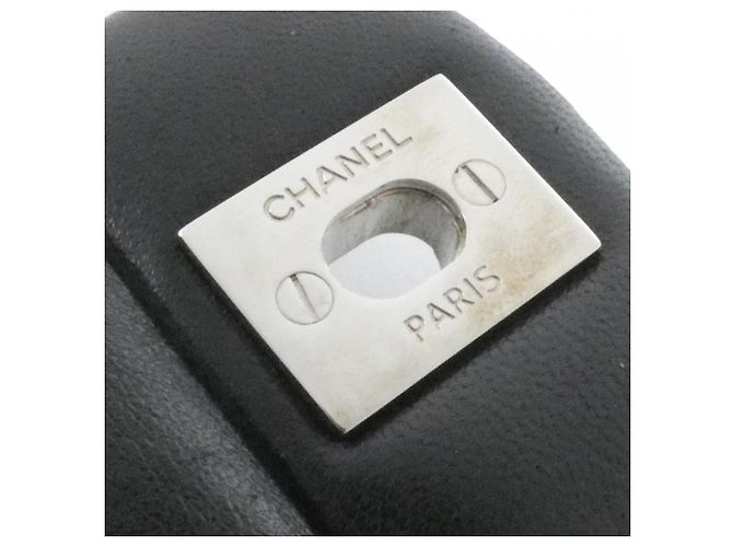 Borsa a tracolla Chanel 65050 in pelle smaltata nera Nero - vista 10