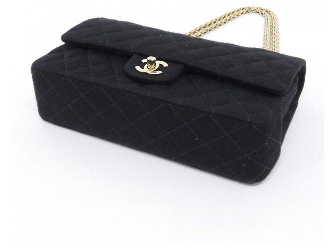 Chanel 01600 Shoulder Bag Black - view 3