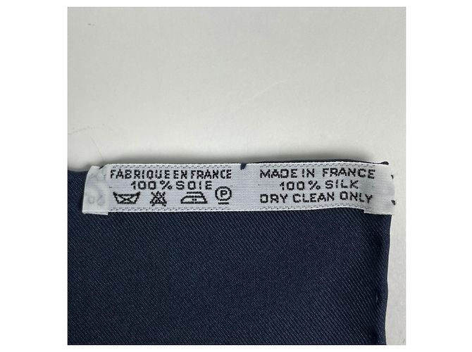 Hermès Hermes Carre 90 L Elegance et le Confort en Automobile Scarf Muffler Multicolore Blu navy - vista 2