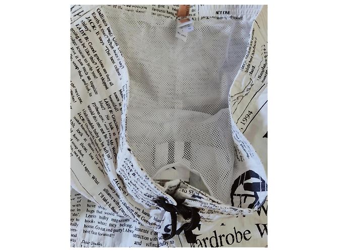 John Galliano Badehose mit Zeitungsprint Weiß - Ansicht 3
