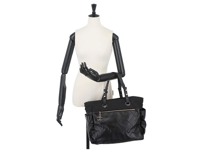 Timeless Borsa Tote Chanel Paris Biarritz GM Nero - vista 10
