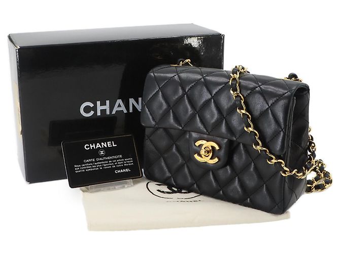 Borsa a tracolla con catena Chanel Mini Matelassé Nero - vista 2