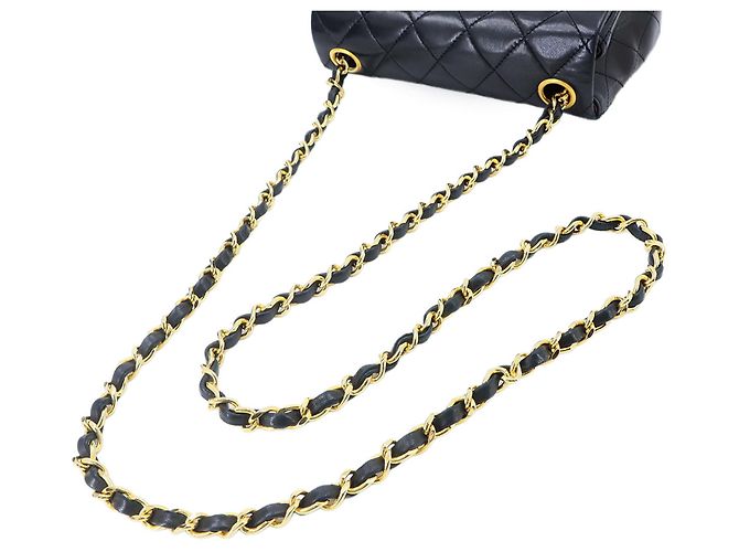 Borsa a tracolla con catena Chanel Mini Matelassé Nero - vista 6