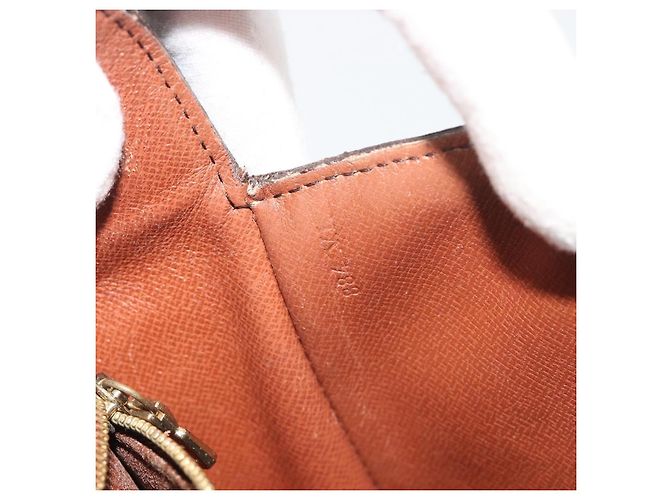 LOUIS VUITTON Monogram Saint Cloud GM Shoulder Bag M51242 LV Auth 194215 Monograma - vista 12