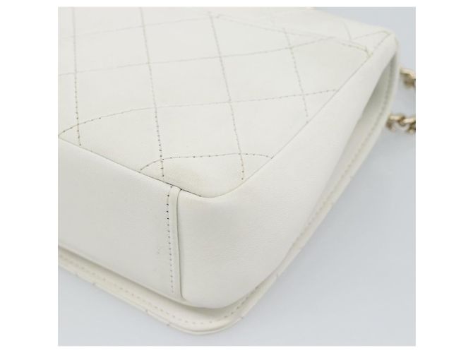 Borsa a tracolla CHANEL Matelasse con catena in pelle d'agnello 2way White Gold CC Auth 193425SAM Bianco D'oro - vista 16