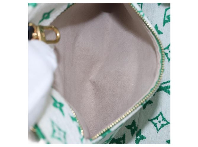 LOUIS VUITTON Monogram Jacquard Velvet On The Go PM Green M46216 Auth 193752SAM Verde - vista 22