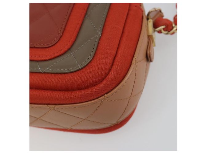 Borsa a tracolla CHANEL Matelasse con catena in pelle d'agnello arancione e CC dorato Auth 192436SAM D'oro - vista 17