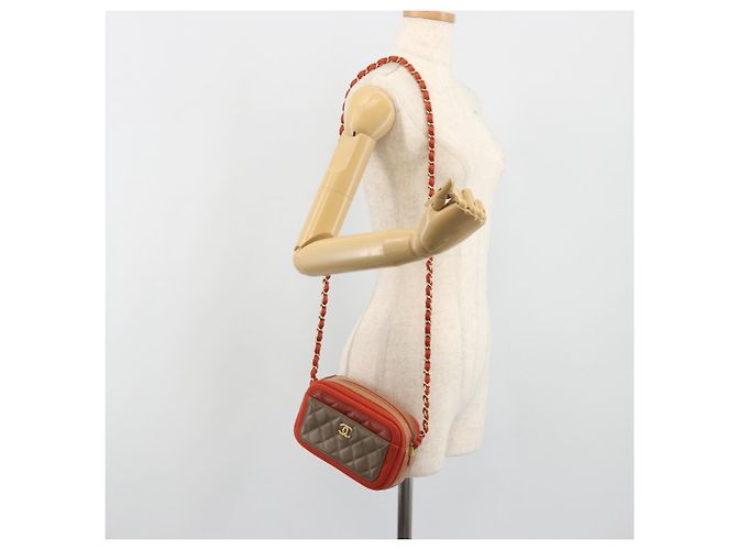 Borsa a tracolla CHANEL Matelasse con catena in pelle d'agnello arancione e CC dorato Auth 192436SAM D'oro - vista 26