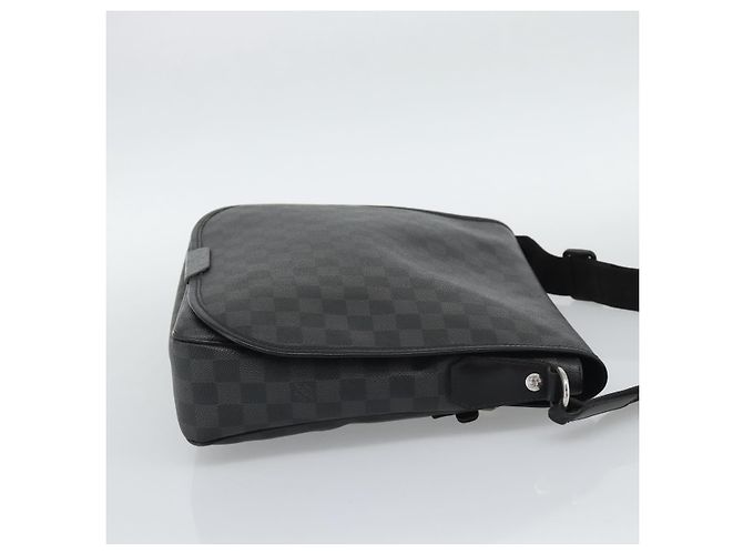 LOUIS VUITTON Damier Grafitte Daniel MM Shoulder Bag N58029 LV Auth BA14689 Damier ebene - vista 4