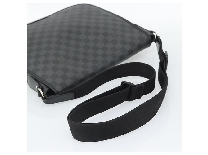 LOUIS VUITTON Damier Grafitte Daniel MM Shoulder Bag N58029 LV Auth BA14689 Damier ebene - vista 7