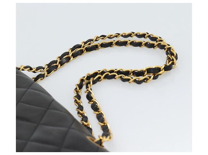 Borsa a catena CHANEL Matelassé in pelle d'agnello Paris Limited Nero Oro CC Auth 194926SAM D'oro - vista 14