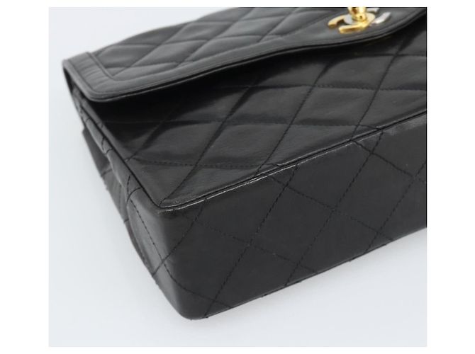 Borsa a catena CHANEL Matelassé in pelle d'agnello Paris Limited Nero Oro CC Auth 194926SAM D'oro - vista 15
