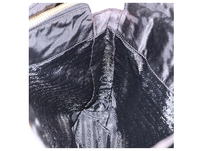 Borsa a Tracolla con Catena PRADA Nylon Nero Tono Oro Auth 194116 - vista 22