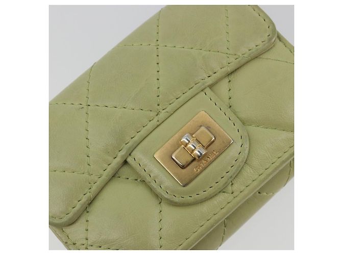 Portafoglio CHANEL Matelasse 2.55 in pelle d'agnello verde e oro CC Auth 193593A D'oro - vista 18