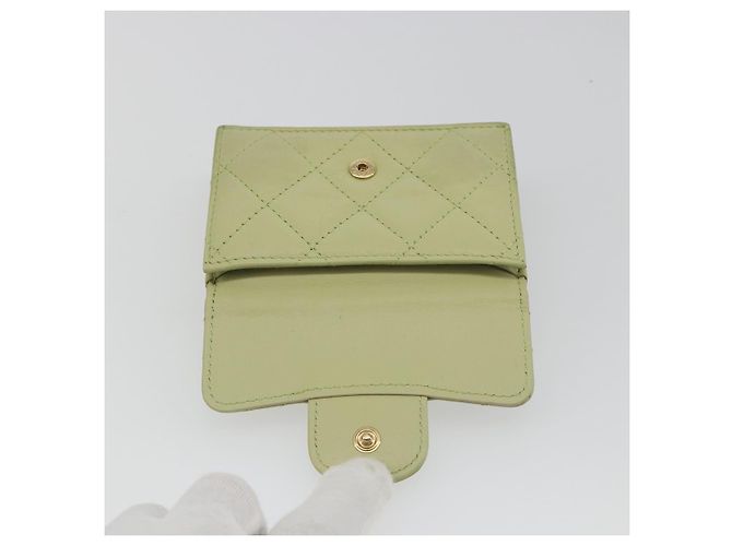 Portafoglio CHANEL Matelasse 2.55 in pelle d'agnello verde e oro CC Auth 193593A D'oro - vista 19