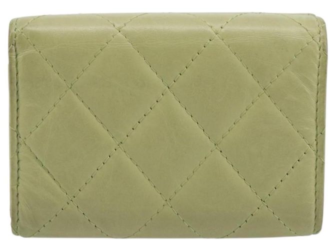 Portafoglio CHANEL Matelasse 2.55 in pelle d'agnello verde e oro CC Auth 193593A D'oro - vista 2