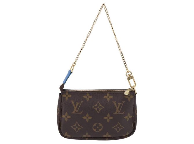 LOUIS VUITTON Monogram Vivienne Mini Pochette Accessoires M68489 Auth 195558M Monograma - vista 2