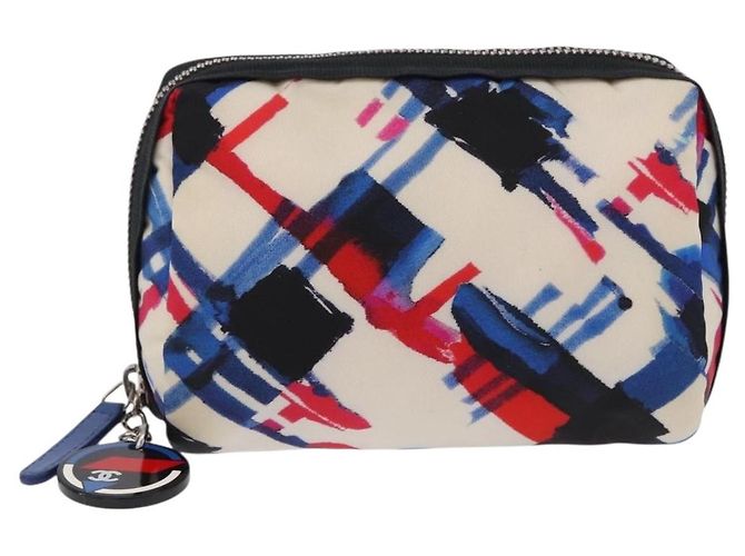 Pouch CHANEL Nylon Bianca Argento CC Auth bs36450A Bianco - vista 13