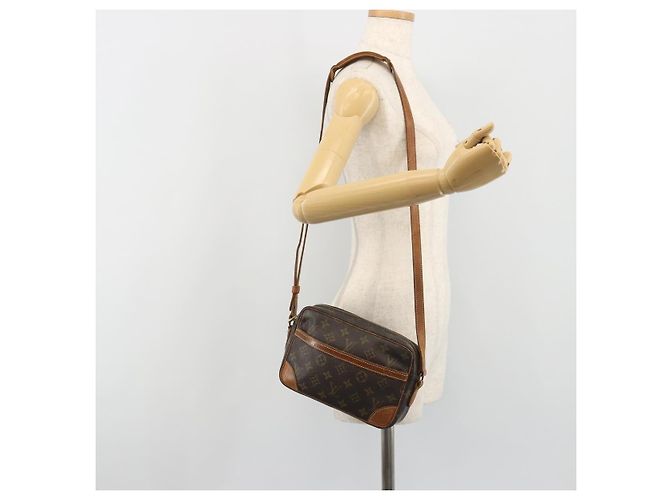 Borsa a tracolla LOUIS VUITTON Monogram Trocadero 23 M51276 LV Auth 191977 Monogramma - vista 26