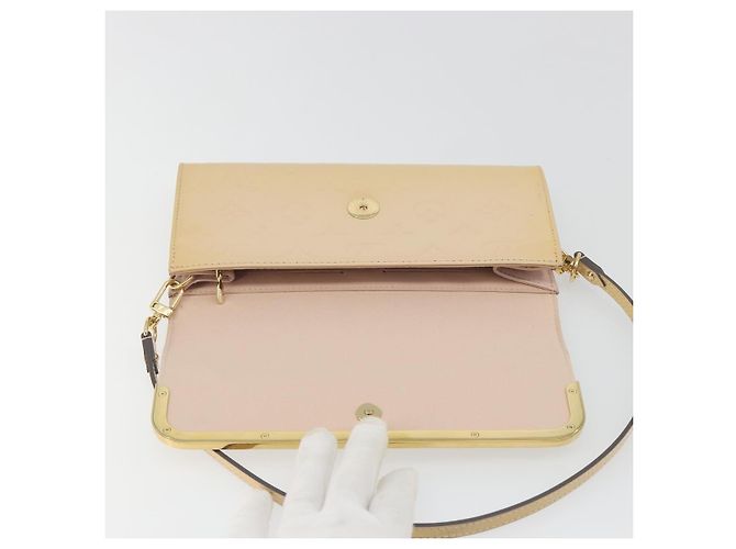 LOUIS VUITTON Monogram Vernis Rossmore MM Beige Poodle M91757 LV Auth 194227A - vista 19