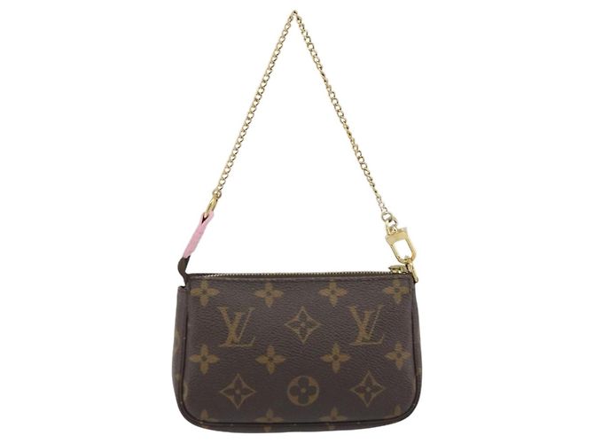 LOUIS VUITTON Vivienne Mini Pochette Accessoires Pouch M81760 LV Auth 193793M Monogram - view 2