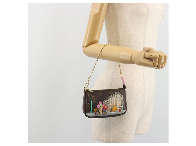LOUIS VUITTON Vivienne Mini Pochette Accessoires Pouch M81760 LV Auth 193793M Monogram - view 21