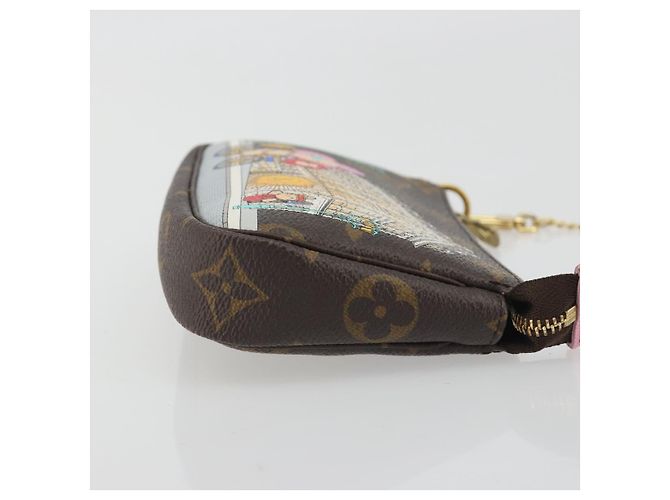 LOUIS VUITTON Vivienne Mini Pochette Accessoires Pouch M81760 LV Auth 193793M Monogram - view 3