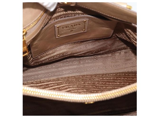 Borsa a mano PRADA in pelle 2way Beige Gold Auth 194763M D'oro - vista 10