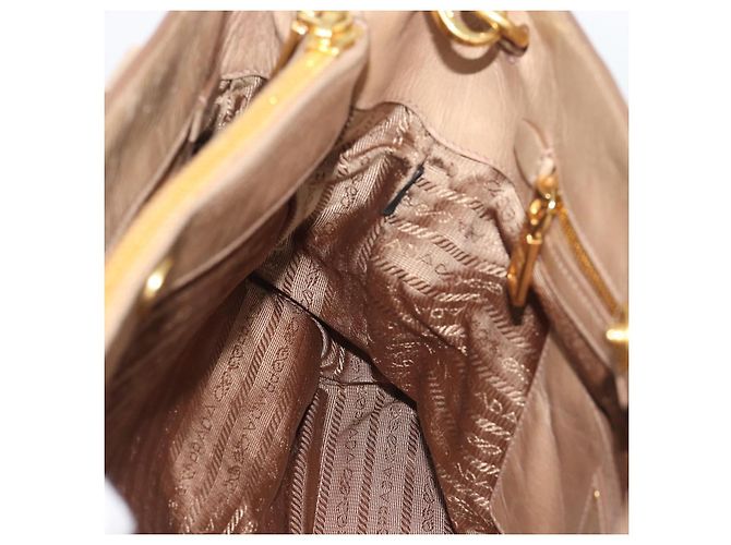 Borsa a mano PRADA in pelle 2way Beige Gold Auth 194763M D'oro - vista 23