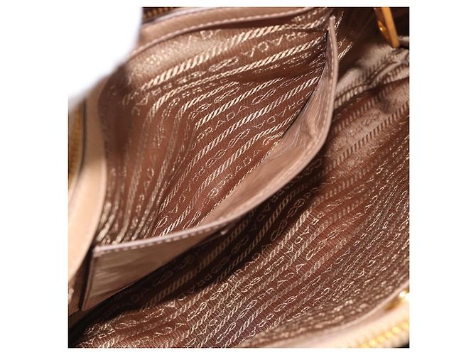 Borsa a mano PRADA in pelle 2way Beige Gold Auth 194763M D'oro - vista 26