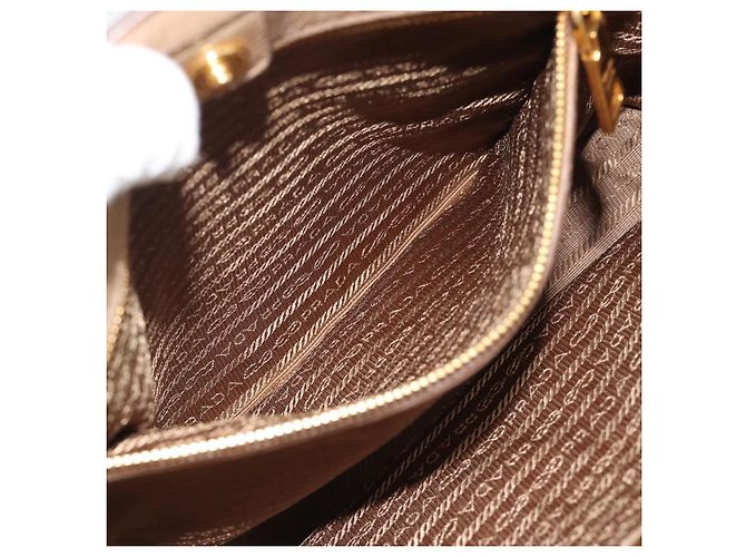 Borsa a mano PRADA in pelle 2way Beige Gold Auth 194763M D'oro - vista 31