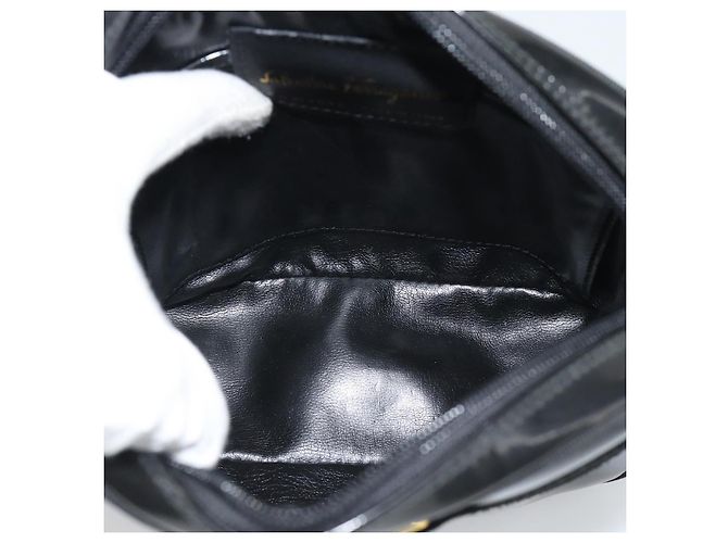 Borsa a Tracolla Salvatore Ferragamo Vala Vernice Nera Tono Oro Auth BA14727 Nero - vista 11