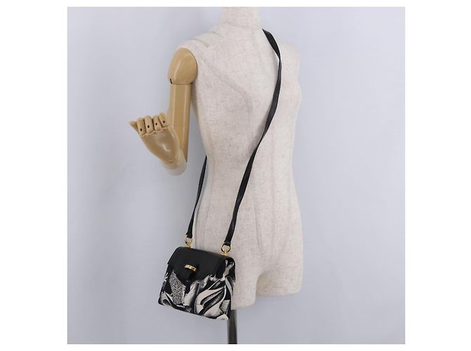 Borsa a tracolla Salvatore Ferragamo Canvas Black Gold Auth BA14201A Nero D'oro - vista 22