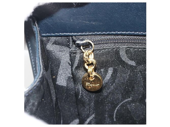 Borsa a tracolla Salvatore Ferragamo Gancini Chain in pelle Navy Gold Auth ka5564 - vista 19