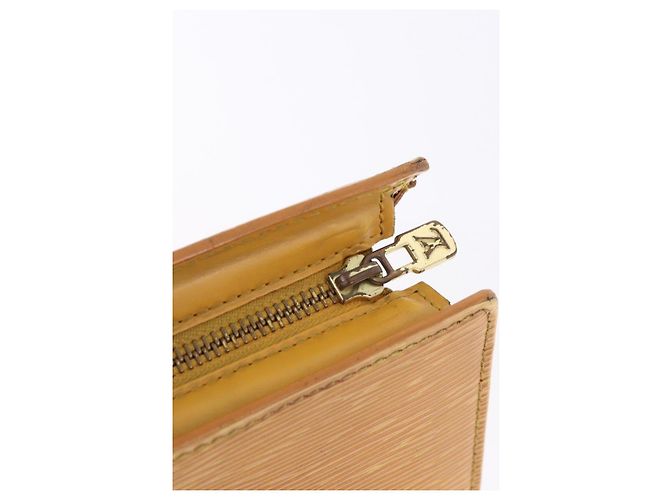 LOUIS VUITTON Epi Sac Triangle Hand Bag Yellow M52099 LV Auth 195299 Giallo - vista 10