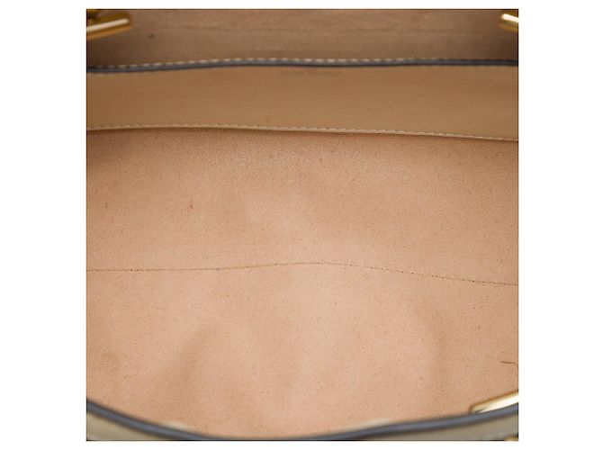 mala Gucci Small GG Supreme Padlock Bege - vista 4
