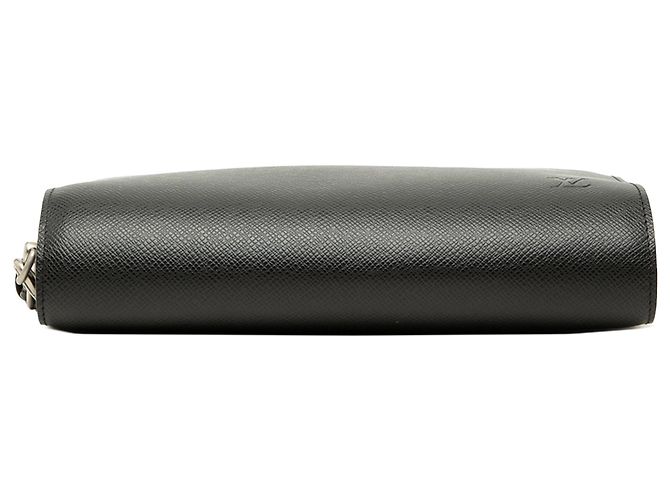 Borsa a Pochette Louis Vuitton Taiga Baikal Nera Nero - vista 3