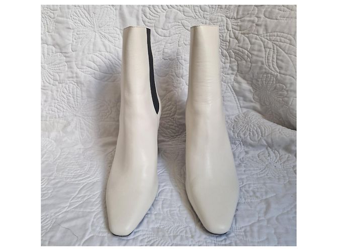 Autre Marque Donald Pliner Botines de cuero crema con tacón bloque Negro Crudo - vista 2