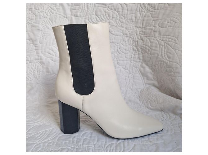 Autre Marque Donald Pliner Botines de cuero crema con tacón bloque Negro Crudo - vista 5