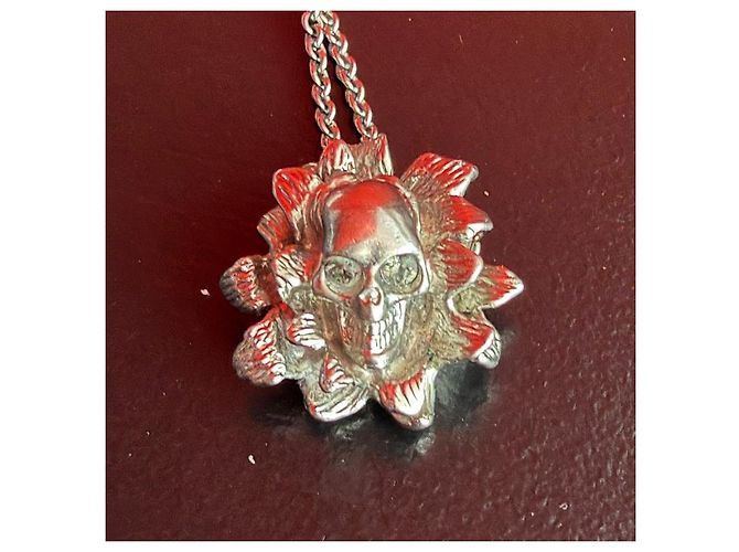 Collana Alexander McQueen con pendente teschio e fiore in argento - vista 3