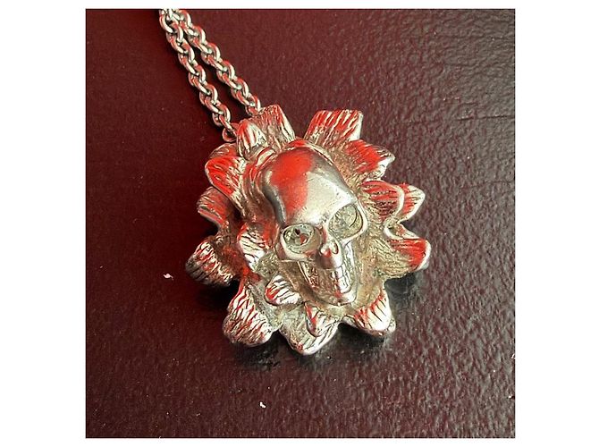 Collana Alexander McQueen con pendente teschio e fiore in argento - vista 4