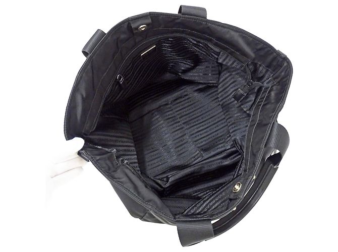 Tote Borsa a mano Prada in nylon nero - vista 5