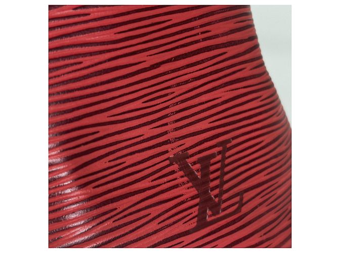 Noe Borsa a tracolla Louis Vuitton Petit Noé Rosso - vista 4