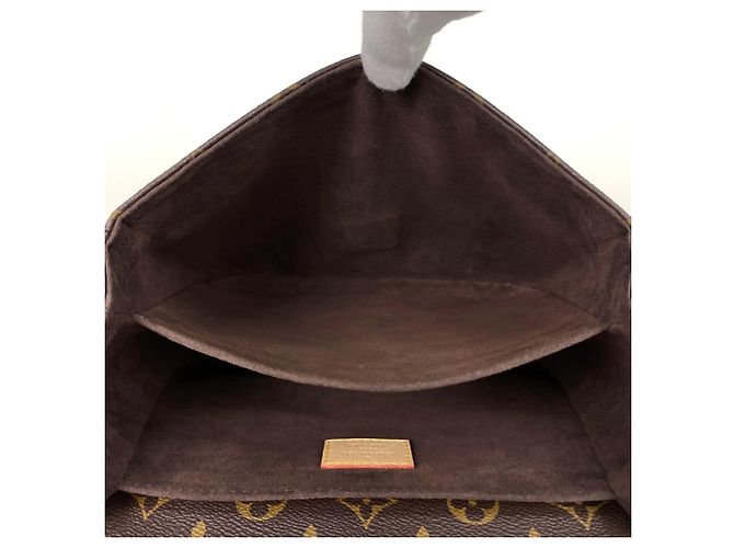 Louis Vuitton Pochette Metis 2-Way Handbag Brown - view 11