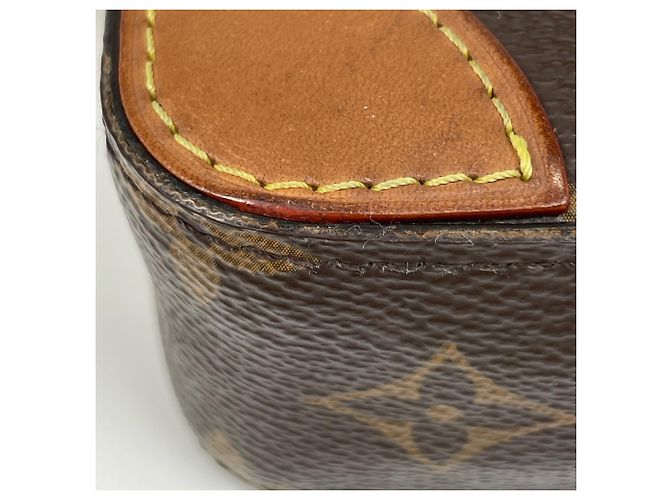 Louis Vuitton Monogram Soft Trunk Pochette Marrone - vista 3