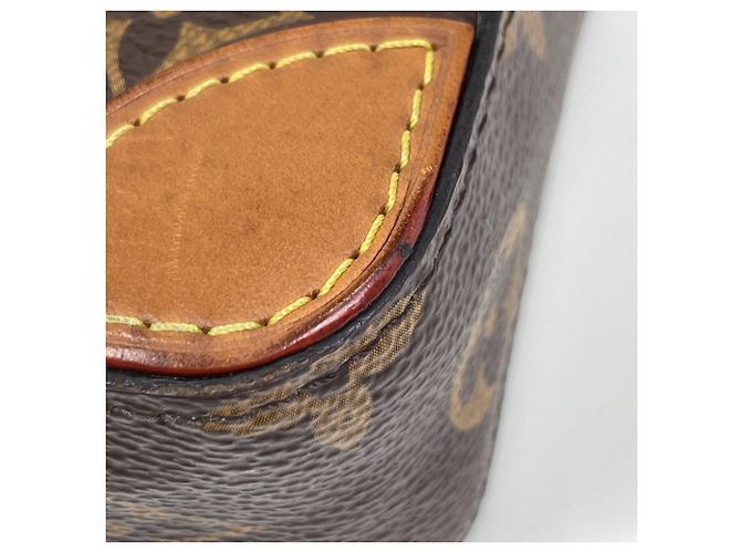 Louis Vuitton Monogram Soft Trunk Pochette Marrone - vista 4