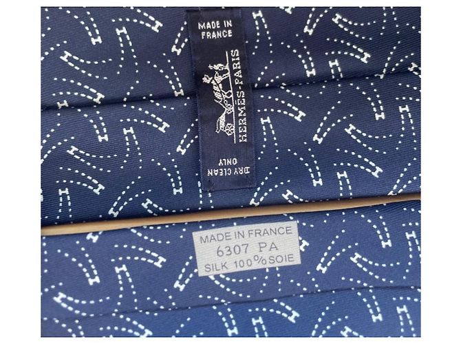 Hermès Navy Blue Silk Tie with White Print - view 3