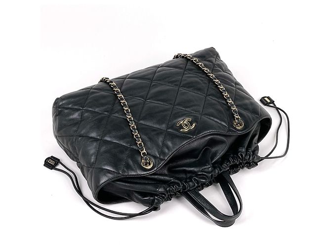 Saco Tote Chanel em couro matelassé preto - vista 7