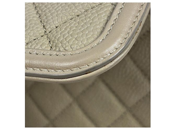 Borsa a tracolla Chanel Matelassé Light Beige - vista 6