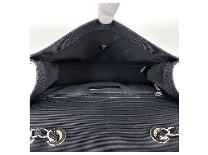 Timeless Borsa a spalla Chanel Matelassé Nero Beige - vista 7